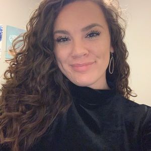 Meet your Posher, Kabre